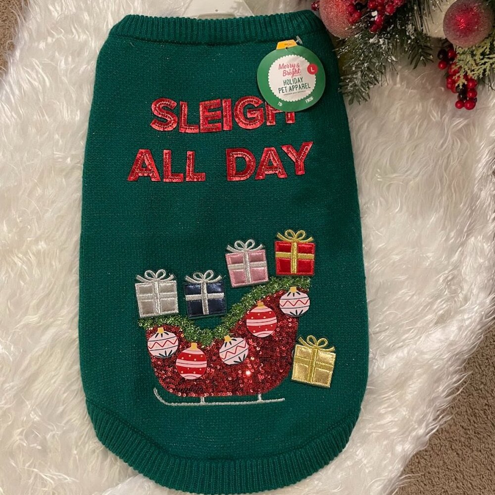 Sleigh All Day Christmas Sweater for Dogs!  NWT Size Large